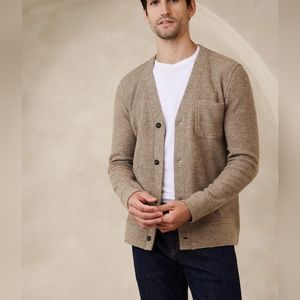 NWOT Men's Banana Republic Cardigan